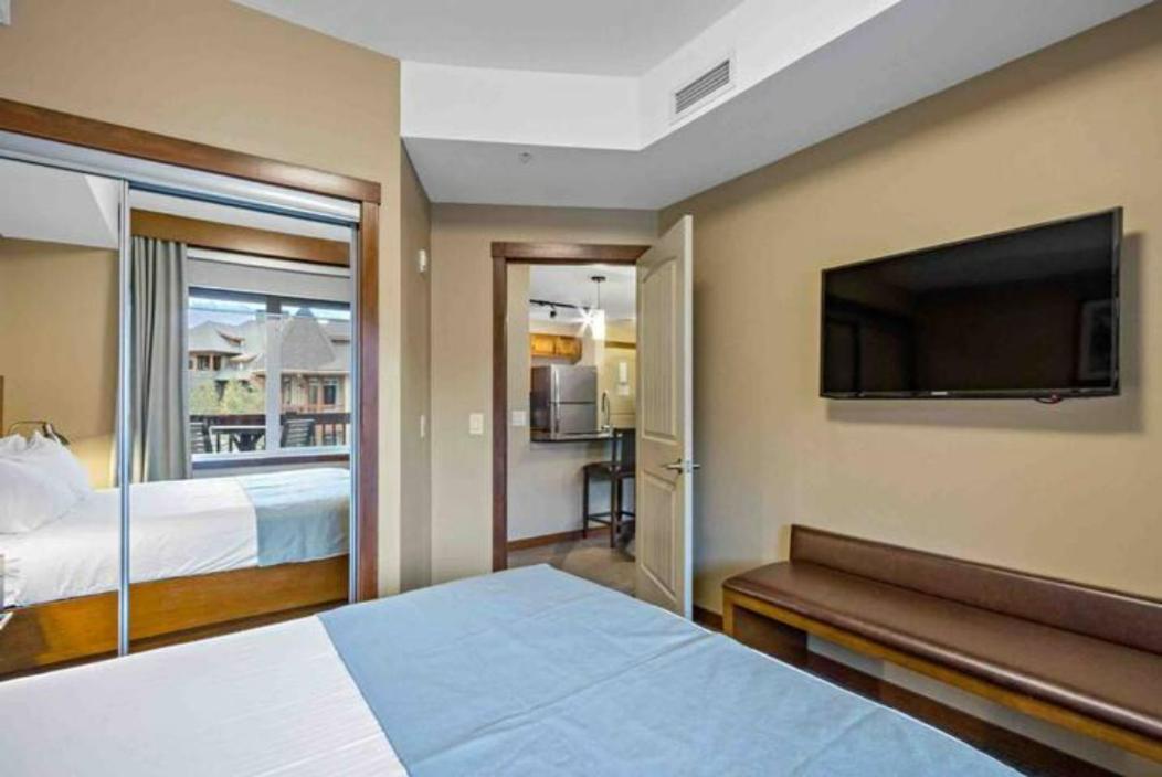 Falcon Crest Lodge 1 Bedroom Condo With Gym & Hot-Tubs & Mountain View Кенмор Екстер'єр фото
